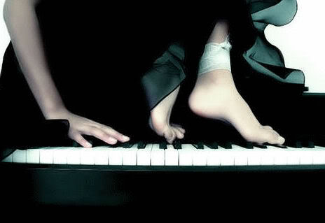 Footpiano picture